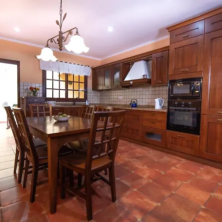 Casa Amplia Con Terraza Лос-Реалехос